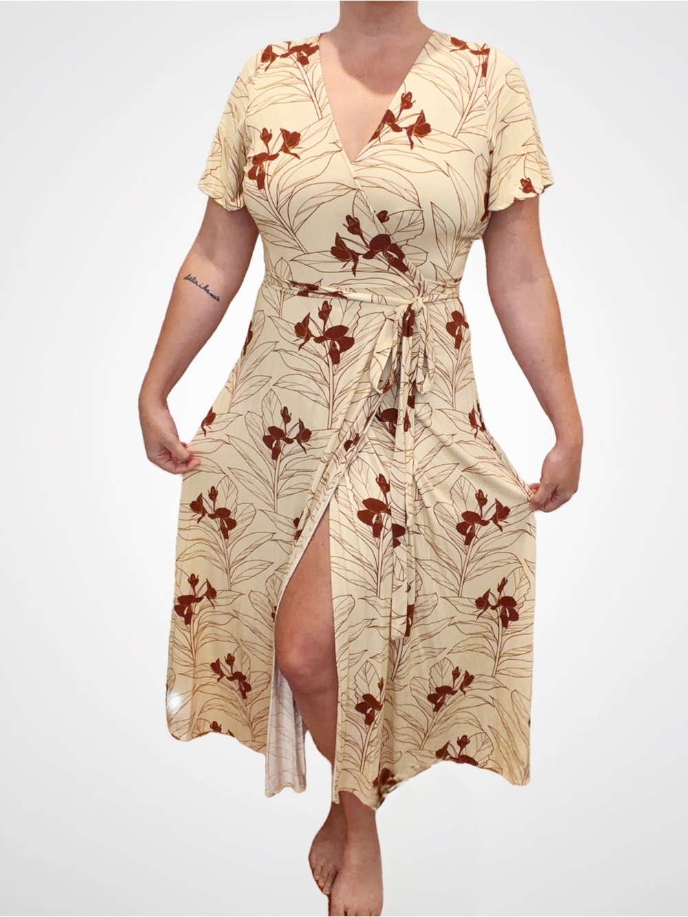 Lexbreezy Hawaii Awapuhi (Ginger) Maxi Wrap Dress in Red & Cream, XL